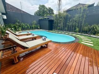 Villa AYLA - Legian - 5 Bedrooms - 5 Bathrooms - 7