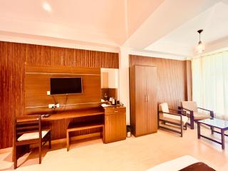 The Sapphire Resort 1,2,3 bedrooms villas available in omaxe vrindavan - A Four Star Luxury Resort - Vrindāvan - 8