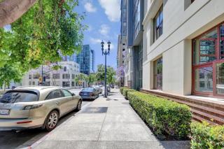 Gaslamp 2 bed Penthouse Petco Park Convention Ctr - San Diego - 3