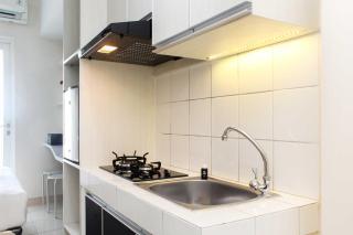 Minimalist and Comfort Living Studio Apartment Springlake Summarecon Bekasi By Travelio - Bekasi - 7