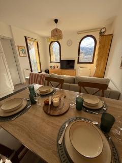 T3 expo sud, terrasse et vue montagne à Jausiers - 9