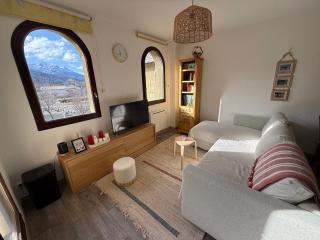 T3 expo sud, terrasse et vue montagne à Jausiers - 5