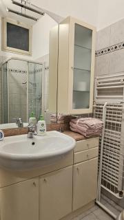 Casa Rosa - Turin - 4