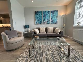 Stylish Contemporary Home in Earl Shilton - - 0