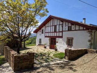 Grande Ferme Basque proche Montagnes et Plages - Macaye - 0