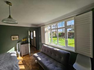 The Lodge Stanwell - Stanwell - 9