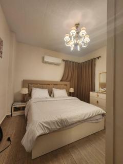 Modern Garden-View Apartment in Prime Al Rehab Location - 0