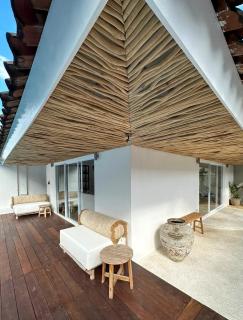 Luxury at Family Ties Villa - Gili Air - 7