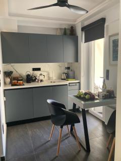 Only2Suites - Athens - 8