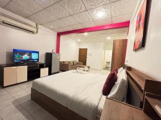Pattaya Charm - 9