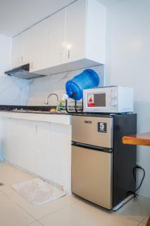 Burnham Hill 2BR Condo - 1