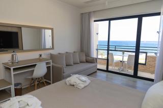 Venus Beach Hotel - 3