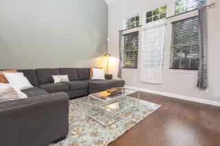 Cozy Family Home Downtown-KingBed-Free Parking-Central - 0