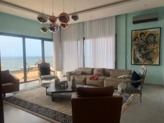 Penthouse, Sea View & Jacuzzi! - 0