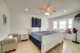 Beachfront Home with Pool Access in Galveston! - Galveston - 2