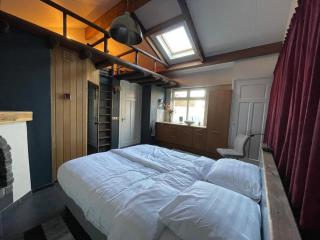 Wellness bungalow met privésauna en hot tub - Glamping aan de Maas - 4