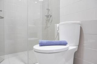 Nice and Comfort 1BR at Citralake Suites Apartment By Travelio - Jakarta - 6