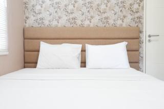 Comfy and Modern Wonderful 2BR Apartment at Tanglin Supermall Mansion By Travelio - Surabaya - 2