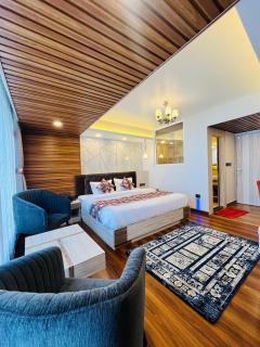 Luxury stay at Hotel Broadway Boutique Mall Road Chowrasta Near Mahakal Temple - Darjeeling - 9