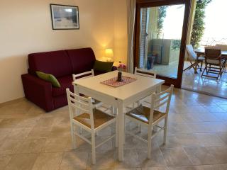 Seaview Apartment (N° 12) - Porto Pozzo - 5