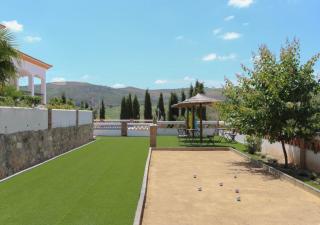 Spacious Villa with Exceptional Views in Malaga - 1