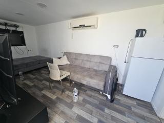 חוות יעקב - Rishon LeẔiyyon - 1