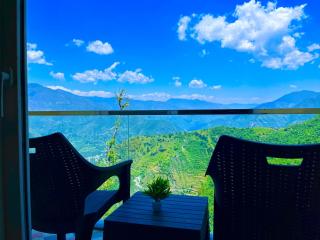 The Pine Woods - A Four Star Luxury Resort in Mussoorie - Mussoorie - 0