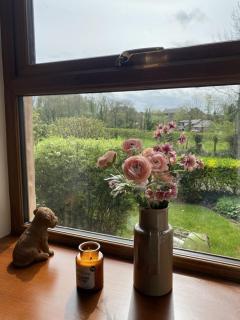 Little Cottage - A Peaceful 3BD Retreat for 5 - 9