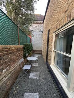 1 bed-Sleeps 3-Patio-2 min to beach - Eastbourne - 4