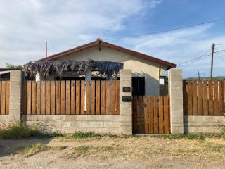 Spacious house walking distance from the ocean - Savaneta - 9