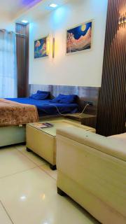 Gaur City centre - 4