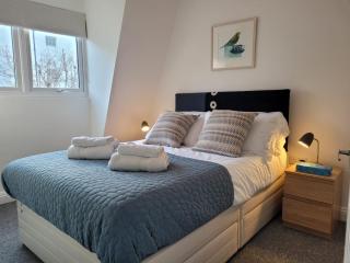 Cosy Quiet two bedroom house near town centre - 5
