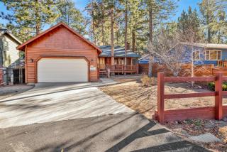 Oriole House- Walk to Lake Chalet w/ Hot Tub - Big Bear Lake - 5
