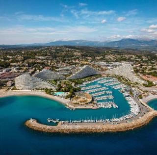 Bien design avec jacuzzi et piscine - 3