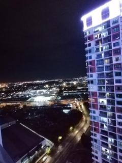 i-Duplex Condo - LED Garden, Fun Fair, Wax Museum, Waterpark, Mall & More! - Shah Alam - 2