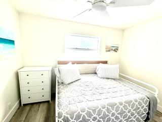 Sunny Shores Retreat 6 - Clearwater Beach - 7