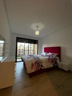 Beautiful Prestigia apartment near the beach "Plage Des Nations" Sale Rabat - Sidi Bouqnadel - 1