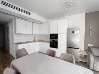 Bright large apartment in White Sails - 1