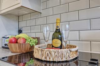 Cozy Modern Home Basildon Long stay Contractors Sleeps 6 - Basildon - 2