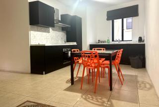 Sunny 2BR apartment in St Julians - San Ġiljan - 3