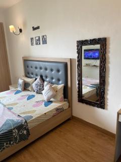Cozy flat 22nd floor - Noida - 8