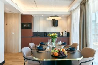 Golden Hour Apartments- Loft H 302 - 9