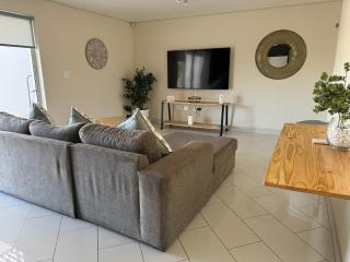 Eaton Heights - Windhoek - 8