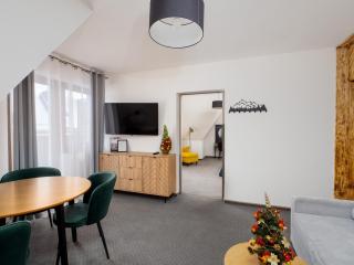 Villa 84 & Apartments Jacuzzi & Sauna - Zakopane - 7
