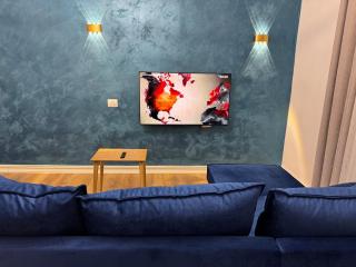 Jona city center bedroom, living room and free parking - Tirana - 0