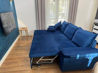 Jona city center bedroom, living room and free parking - Tirana - 6