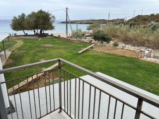 Αρμυρό νερό - Moutsouna Naxos - 8