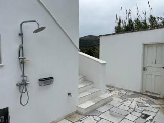 Αρμυρό νερό - Moutsouna Naxos - 4