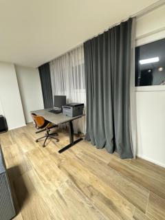 Travel-, Work-, & Fitness-Einliegerwohnung - Bona - 8