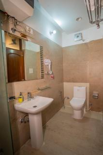 The Palace Inn - Garden Villa with Bathtubs and Jacuzzi - 7